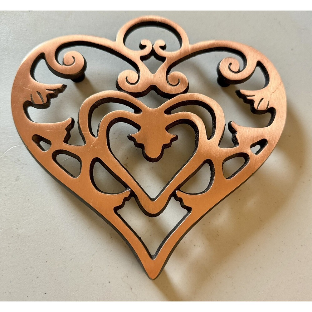 NEW Pampered Chef Round-Up from the Heart 2006 Trivet 2937 Cast Iron Collectible - Picture 3 of 6